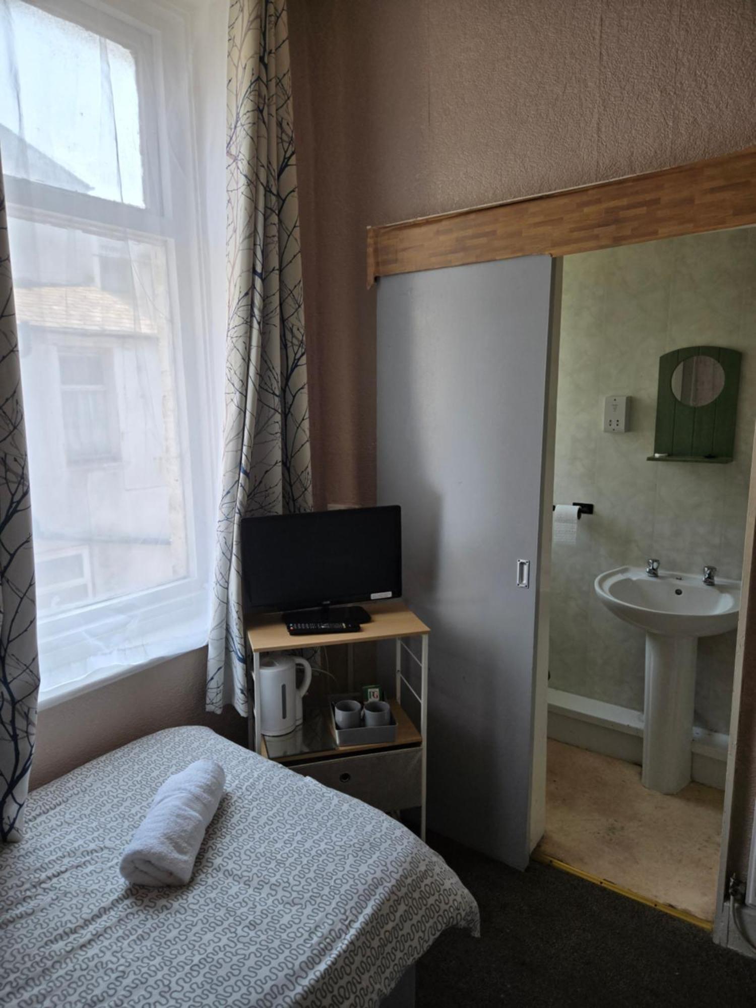 Small Twin Room